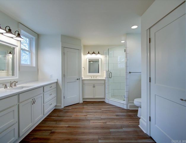 1612 W Grand Ave, Hot Springs, AR 71901