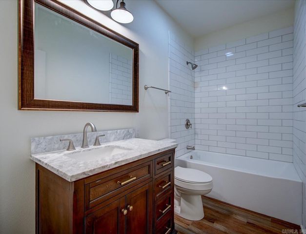 1612 W Grand Ave, Hot Springs, AR 71901