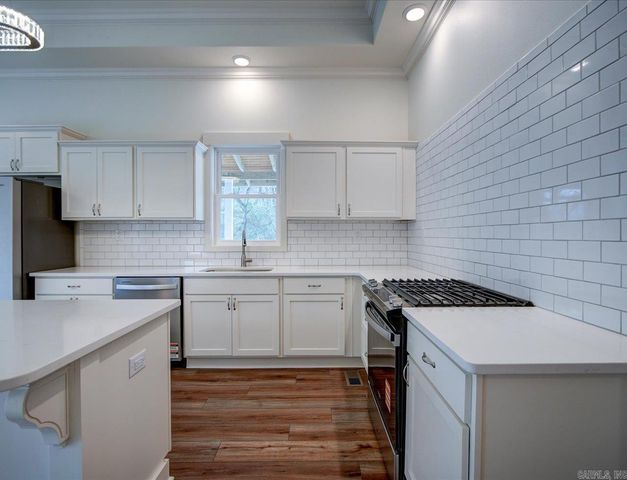 1612 W Grand Ave, Hot Springs, AR 71901