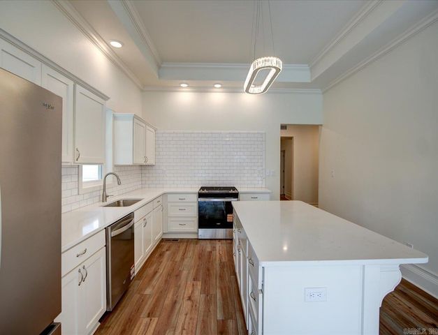 1612 W Grand Ave, Hot Springs, AR 71901