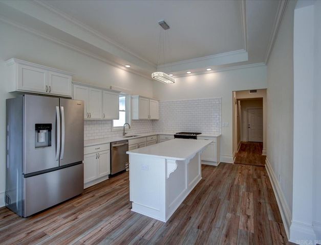 1612 W Grand Ave, Hot Springs, AR 71901