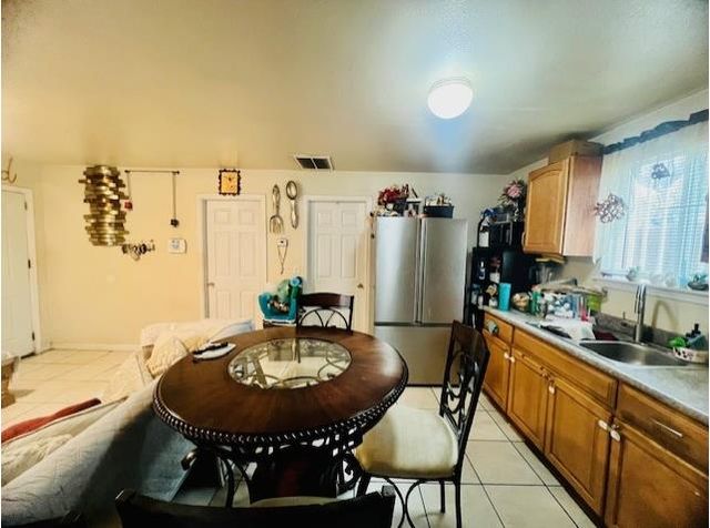 1326 Tenaya Dr, Modesto, CA 95354