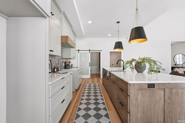 12504 Blue Jay Trail, Fort Wayne, IN 46814