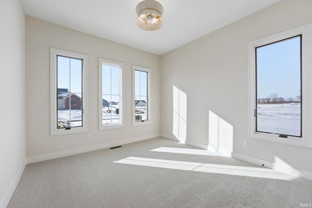 12504 Blue Jay Trail, Fort Wayne, IN 46814