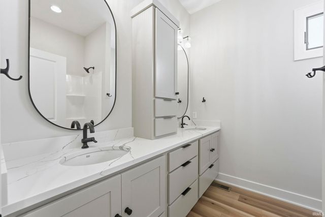 12504 Blue Jay Trail, Fort Wayne, IN 46814