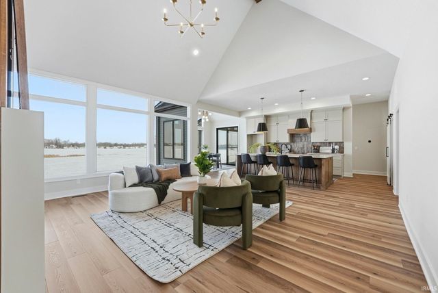 12504 Blue Jay Trail, Fort Wayne, IN 46814