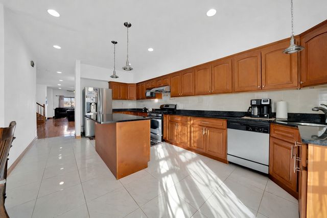 3917 W 60th Street, Chicago, IL 60629