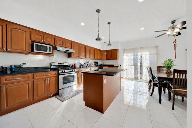 3917 W 60th Street, Chicago, IL 60629