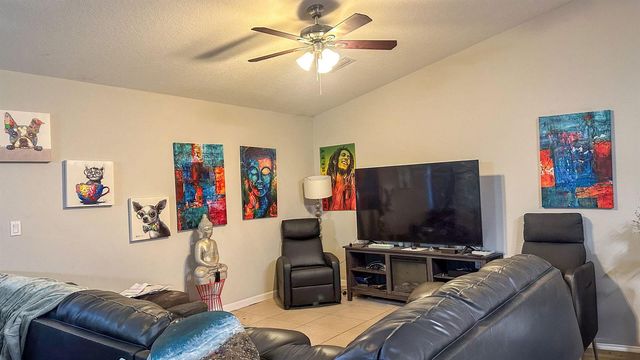 2325 SE Calcutta Circle, Port St. Lucie, FL 34952