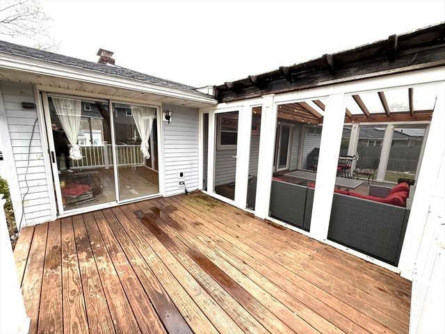 26 Mcdevitt Road, Randolph, MA 02368