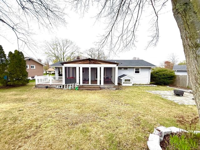26 Mcdevitt Road, Randolph, MA 02368