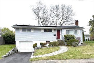 26 Mcdevitt Road, Randolph, MA 02368