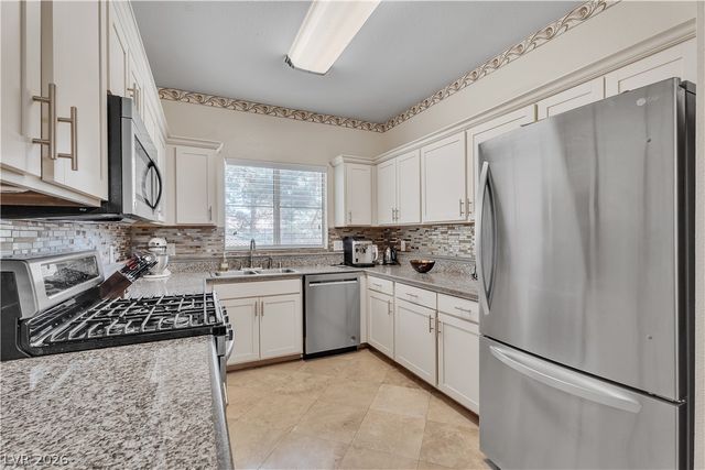 5250 South Rainbow Boulevard 2003, Las Vegas, NV 89118