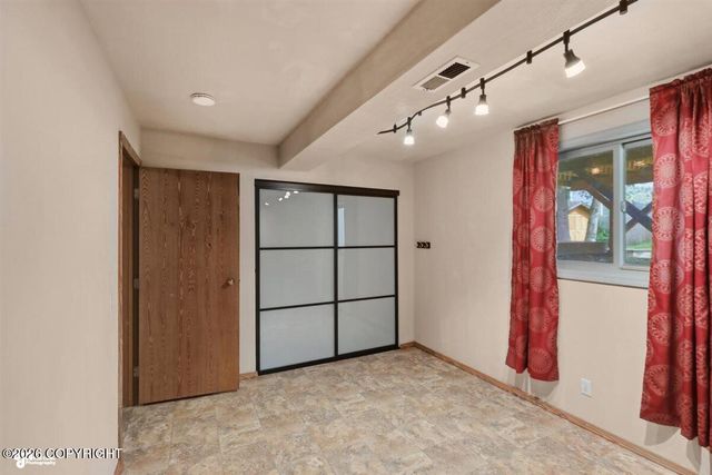 12457 Crested Butte Drive, Eagle River, AK 99577