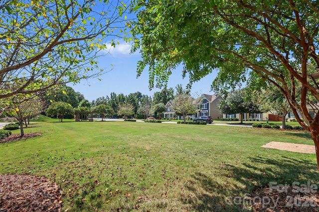 8719 Hallowford Drive, Huntersville, NC 28078