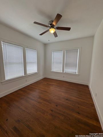 805 W Summit Ave Apt 1, San Antonio, TX 78212
