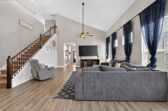 22811 Akin Town, San Antonio, TX 78261