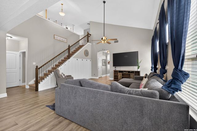 22811 Akin Town, San Antonio, TX 78261