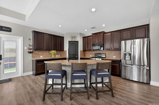 22811 Akin Town, San Antonio, TX 78261