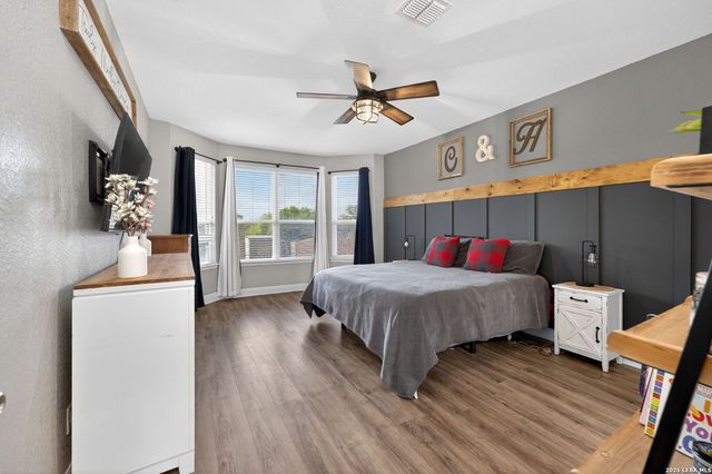 22811 Akin Town, San Antonio, TX 78261