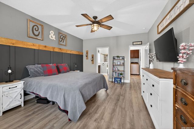 22811 Akin Town, San Antonio, TX 78261