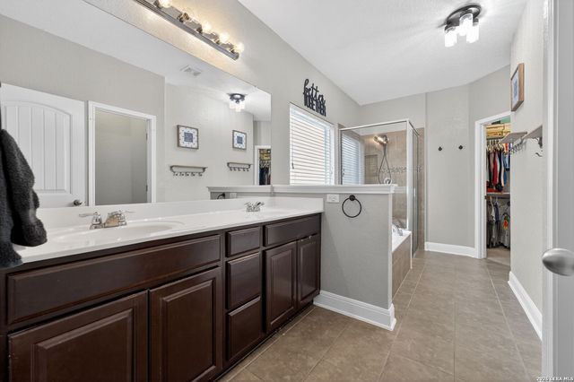 22811 Akin Town, San Antonio, TX 78261