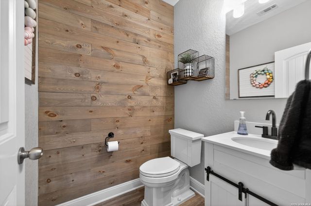 22811 Akin Town, San Antonio, TX 78261