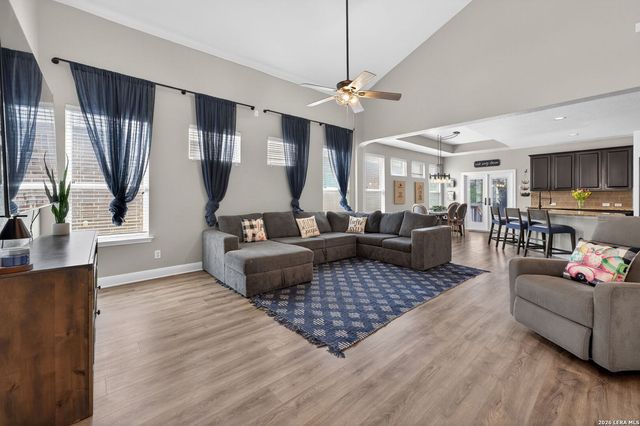 22811 Akin Town, San Antonio, TX 78261