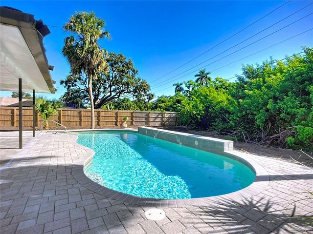 7603 9TH AVENUE DRIVE NW, Bradenton, FL 34209
