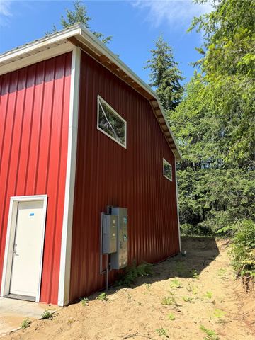 8580 Portal Way, Blaine, WA 98230