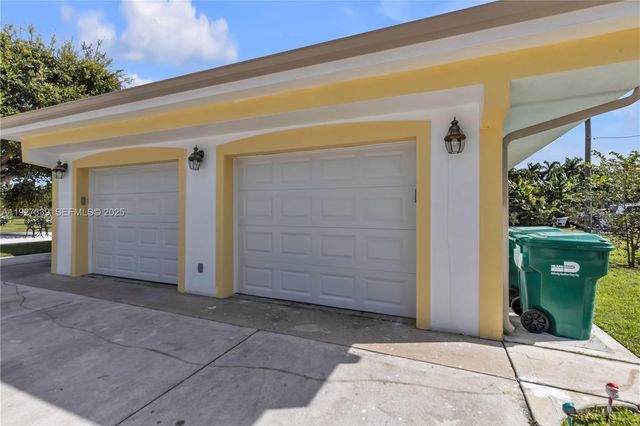 17300 SW 292nd St, Homestead, FL 33030