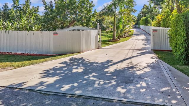 17300 SW 292nd St, Homestead, FL 33030