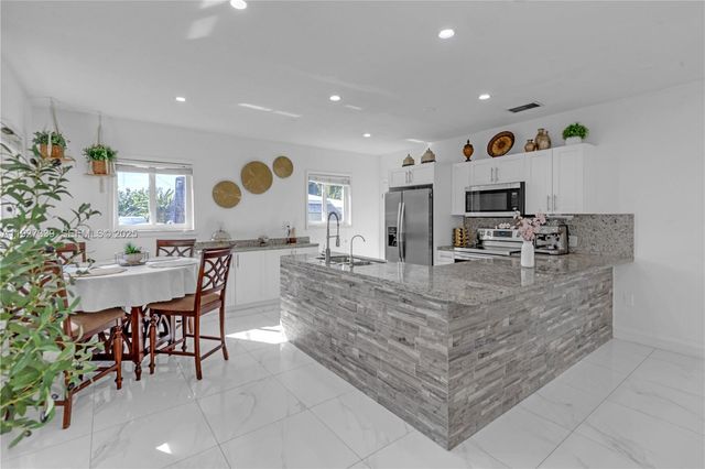 17300 SW 292nd St, Homestead, FL 33030