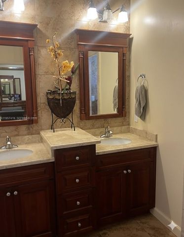 1320 NW 161st Ave, Pembroke Pines, FL 33028