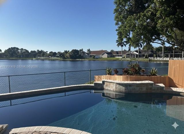 1320 NW 161st Ave, Pembroke Pines, FL 33028