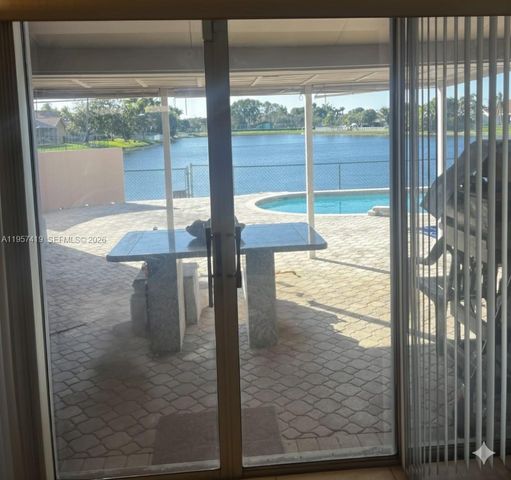 1320 NW 161st Ave, Pembroke Pines, FL 33028