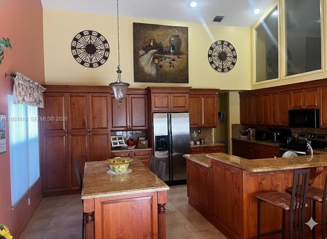 1320 NW 161st Ave, Pembroke Pines, FL 33028