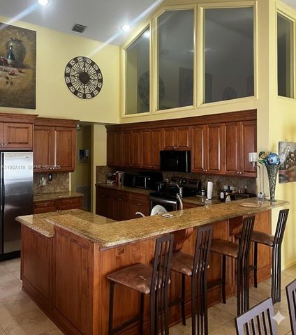 1320 NW 161st Ave, Pembroke Pines, FL 33028