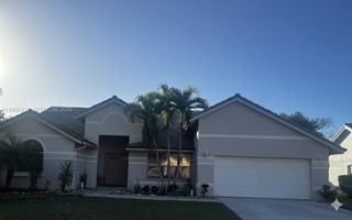 1320 NW 161st Ave, Pembroke Pines, FL 33028