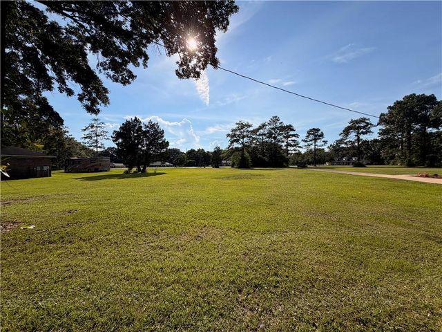 1675 Dawes Road, Mobile, AL 36695