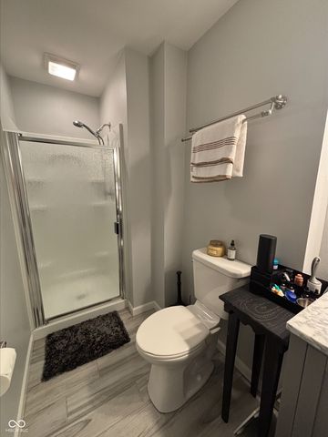 950 Cottonwood Drive, Columbus, IN 47203