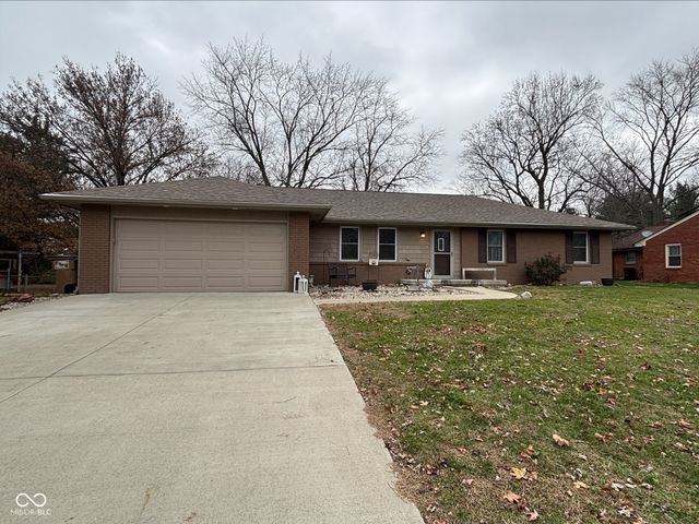 950 Cottonwood Drive, Columbus, IN 47203