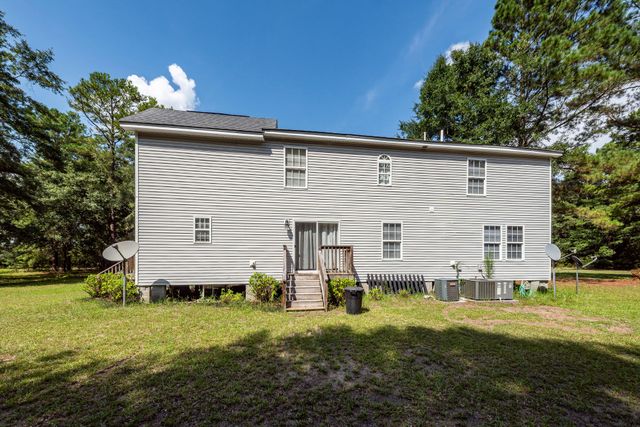156 Hidden Hills Road, Cross, SC 29436