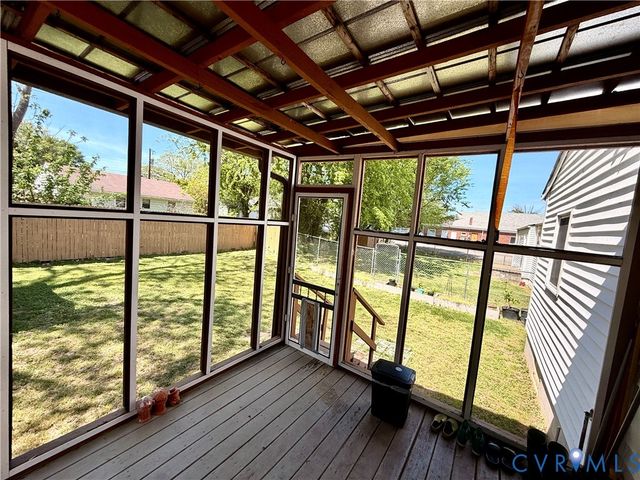 128 S 12th Ave, Hopewell, VA 23860