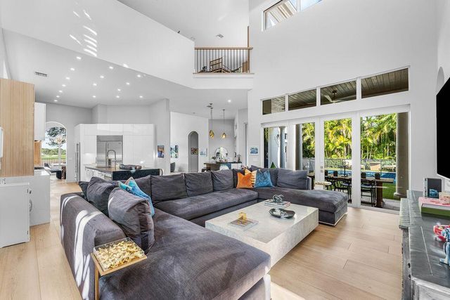 8849 Valhalla Drive, Delray Beach, FL 33446