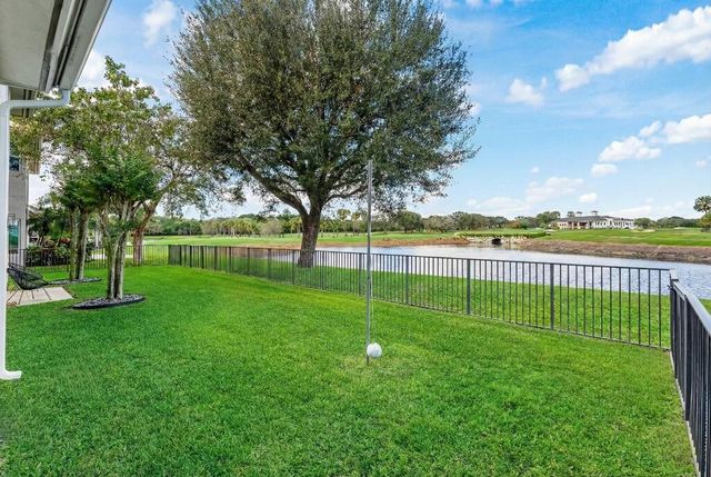 8849 Valhalla Drive, Delray Beach, FL 33446