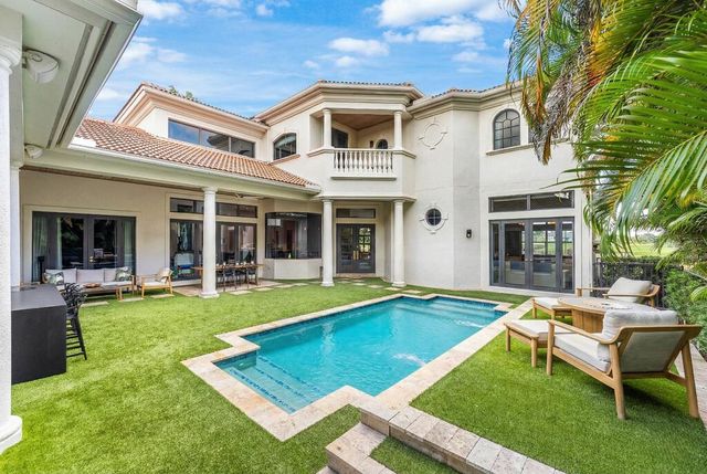 8849 Valhalla Drive, Delray Beach, FL 33446