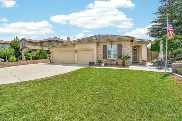 1830 Colorado Street, Redlands, CA 92374