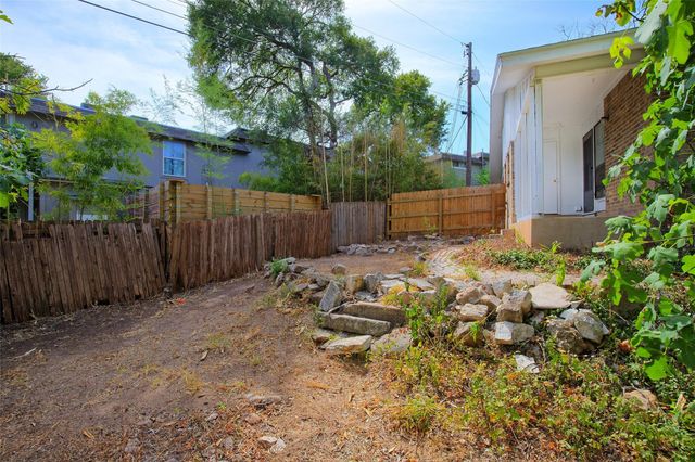 2005 Cody CT A, Austin, TX 78704