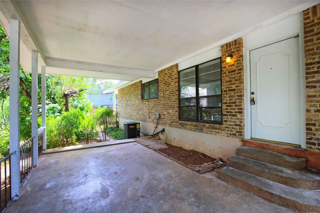 2005 Cody CT A, Austin, TX 78704